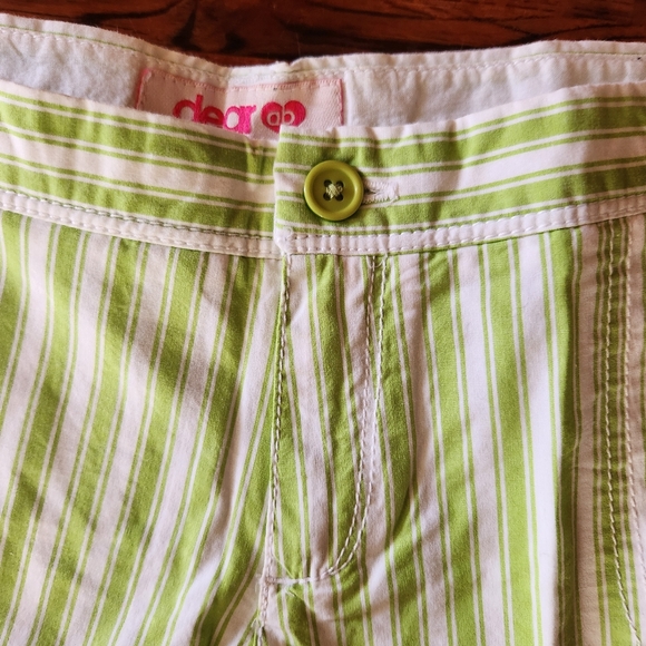 dear ab Green Striped Short Shorts Size 8 - Picture 3 of 6
